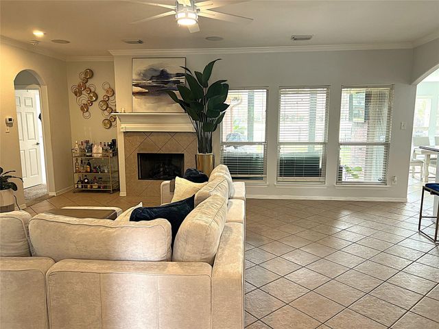 8426 Hunters Village Drive, Humble, TX 77346