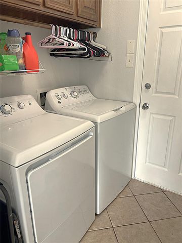 8426 Hunters Village Drive, Humble, TX 77346