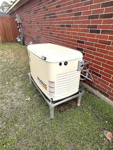 8426 Hunters Village Drive, Humble, TX 77346