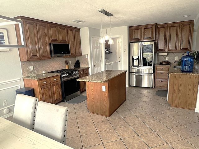 8426 Hunters Village Drive, Humble, TX 77346