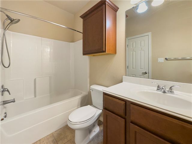 1198 Jones Butler Road 1105, College Station, TX 77840