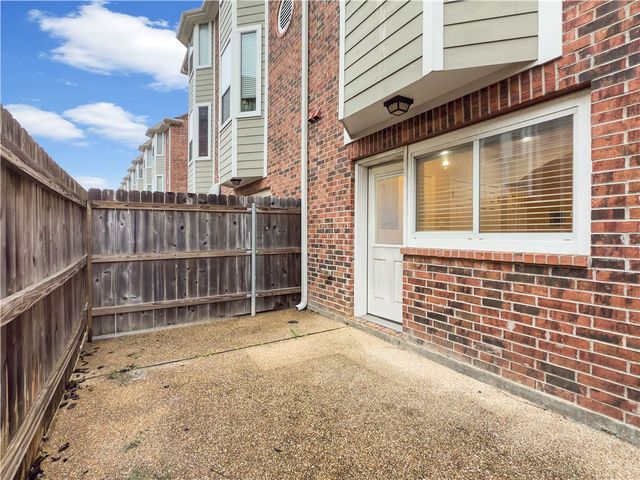 1198 Jones Butler Road 1105, College Station, TX 77840