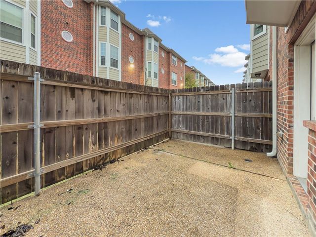 1198 Jones Butler Road 1105, College Station, TX 77840