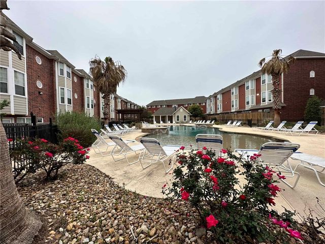 1198 Jones Butler Road 1105, College Station, TX 77840