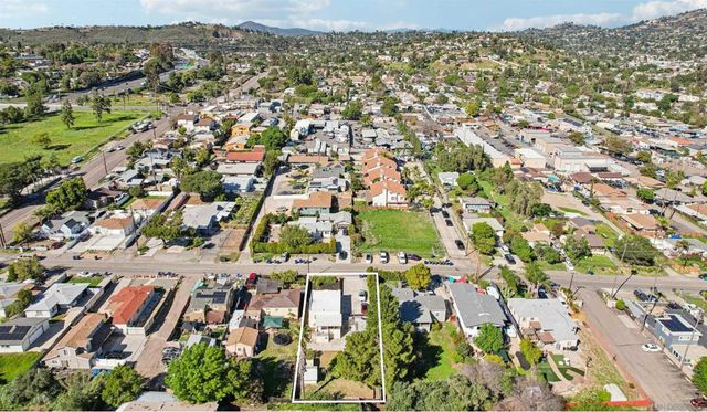 8659 Valencia St, Spring Valley, CA 91977