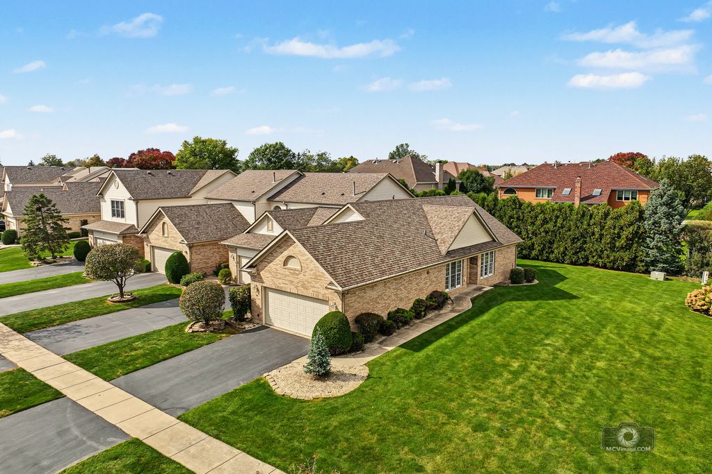 7778 Bristol Park Drive, Tinley Park, IL 60477 — photo 2
