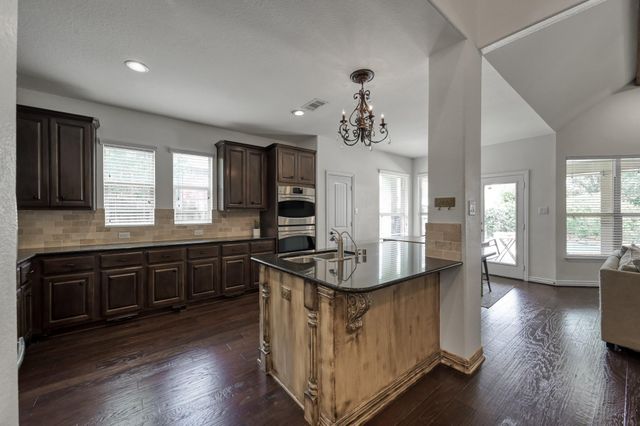 471 Hendricks Forest Lane, Conroe, TX 77384