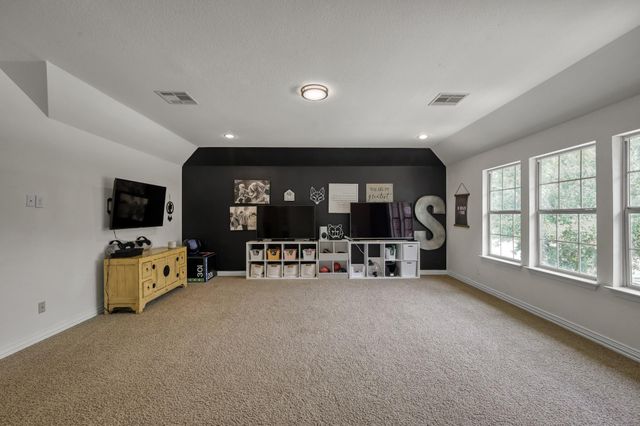 471 Hendricks Forest Lane, Conroe, TX 77384