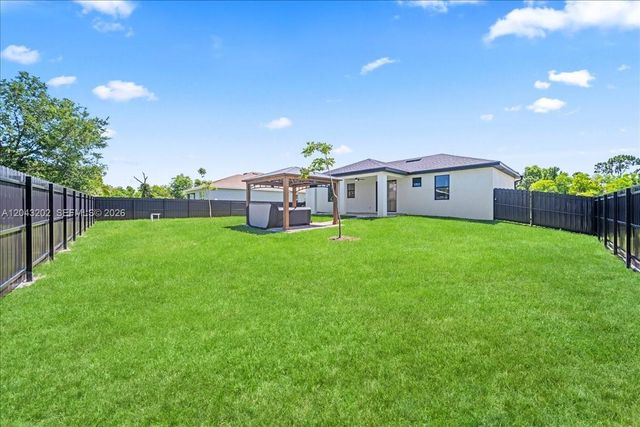4536 NW 35 Place, Cape Coral, FL 33993