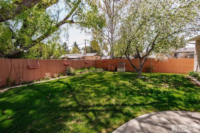 2625 S Ammon Road # 4, Ammon, ID 83406