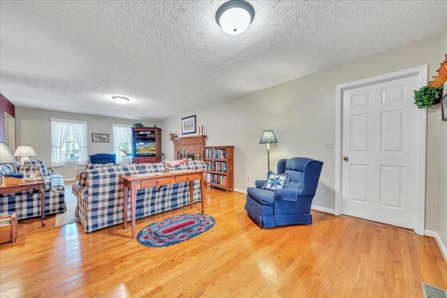 109 Sherry May ST, Covington, VA 24426