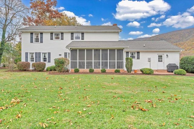 109 Sherry May ST, Covington, VA 24426