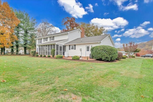 109 Sherry May ST, Covington, VA 24426