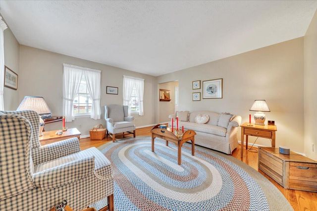 109 Sherry May ST, Covington, VA 24426