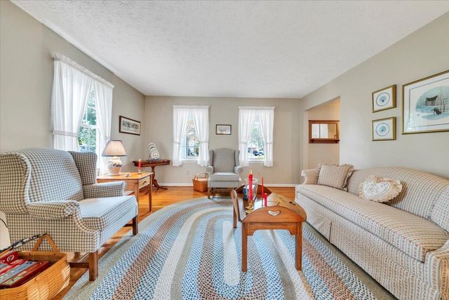 109 Sherry May ST, Covington, VA 24426