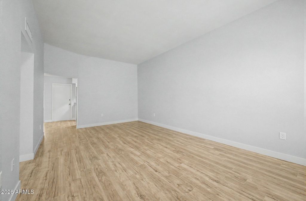 9959 W HAWTHORN Drive, Sun City, AZ 85351 — photo 5