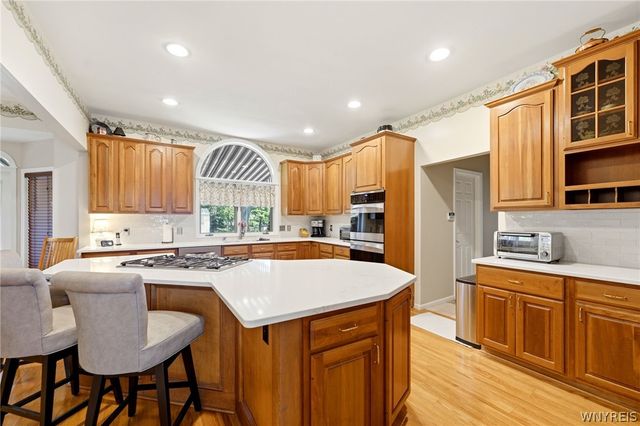 5507 Via Marina, Clarence, NY 14221