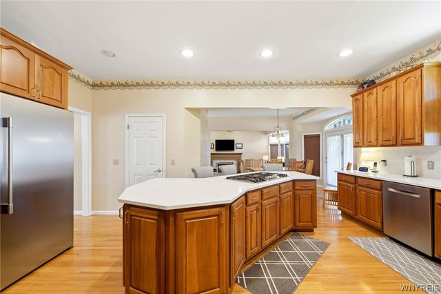 5507 Via Marina, Clarence, NY 14221
