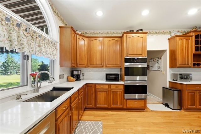 5507 Via Marina, Clarence, NY 14221