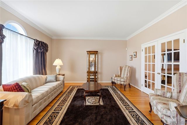 5507 Via Marina, Clarence, NY 14221