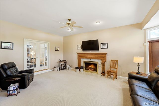 5507 Via Marina, Clarence, NY 14221