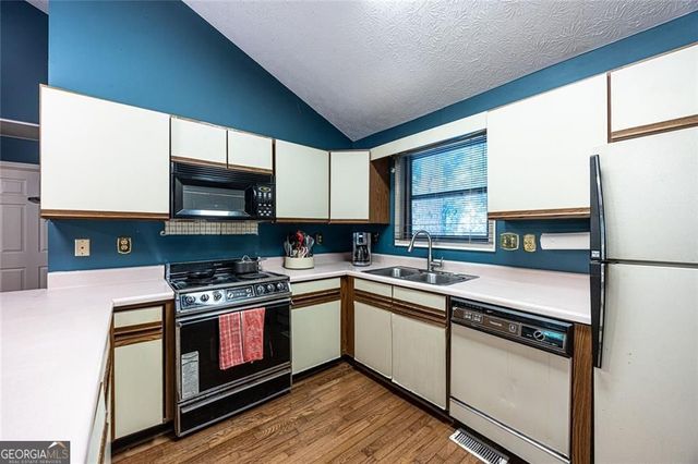 633 Iris Road, Pine Lake, GA 30072