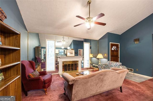 633 Iris Road, Pine Lake, GA 30072