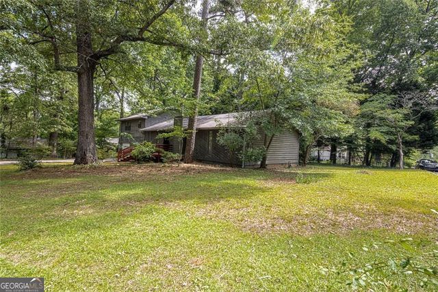 633 Iris Road, Pine Lake, GA 30072