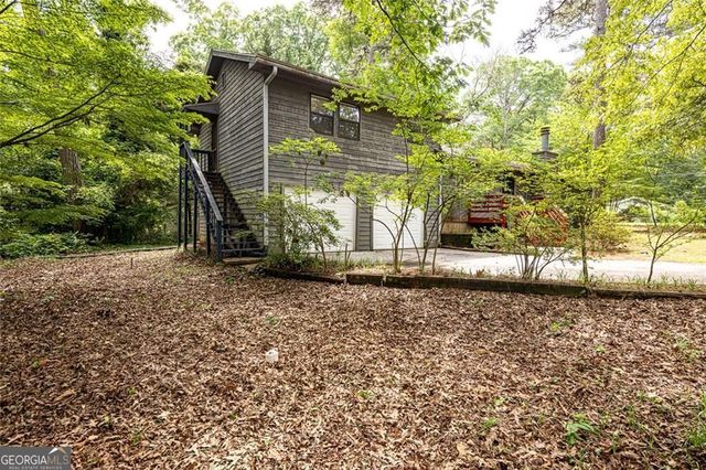 633 Iris Road, Pine Lake, GA 30072