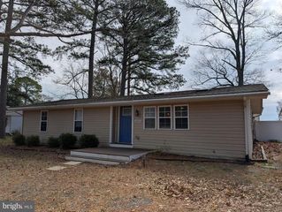 12820 LAKE VIEW DR, Lusby, MD 20657