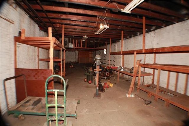 712 Magee Ave & 8th St, Jeannette, PA 15644