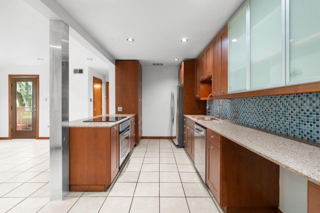 8210 Bent Tree RD 138, Austin, TX 78759