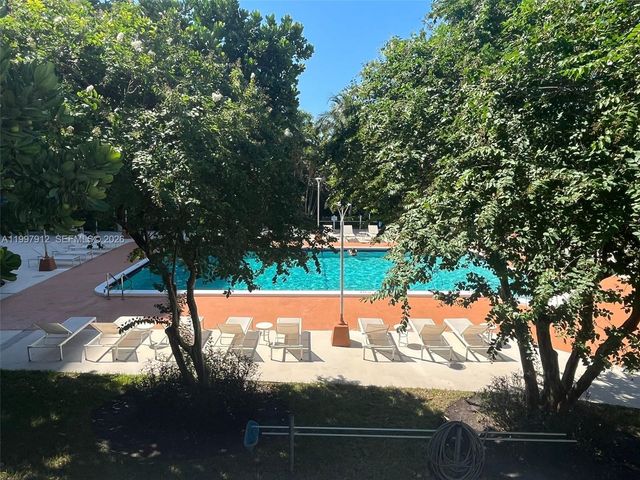 2851 NE 183rd Street 405E, Aventura, FL 33160