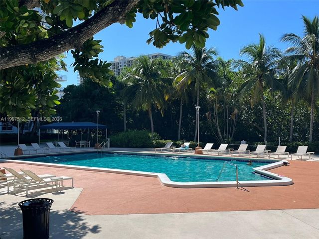 2851 NE 183rd Street 405E, Aventura, FL 33160