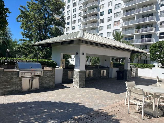 2851 NE 183rd Street 405E, Aventura, FL 33160