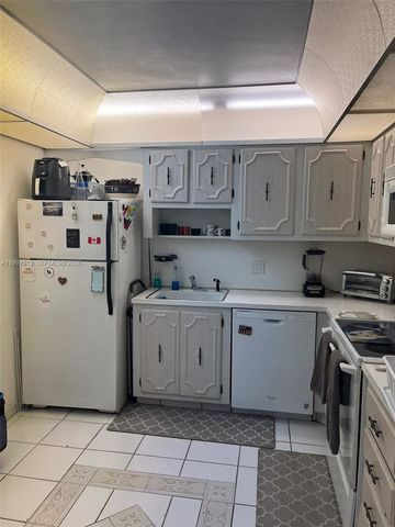 2851 NE 183rd Street 405E, Aventura, FL 33160