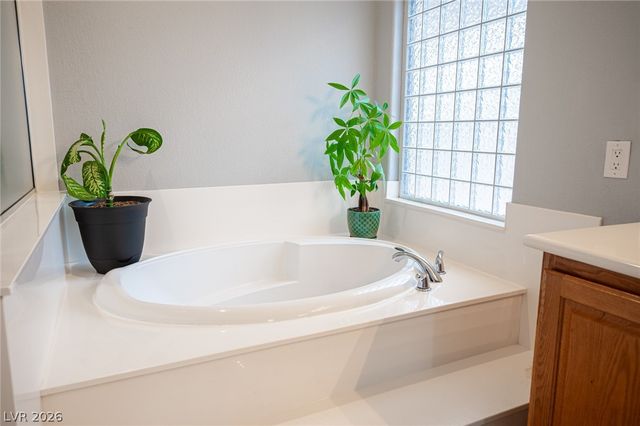 8405 Mystic Night Avenue, Las Vegas, NV 89143