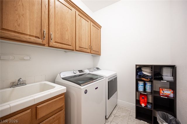 8405 Mystic Night Avenue, Las Vegas, NV 89143