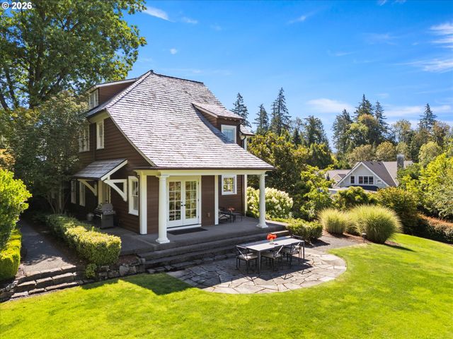 6305 Sw SWEETBRIAR Ct, Portland, OR 97221