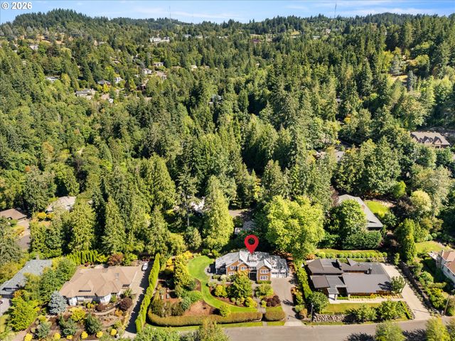 6305 Sw SWEETBRIAR Ct, Portland, OR 97221