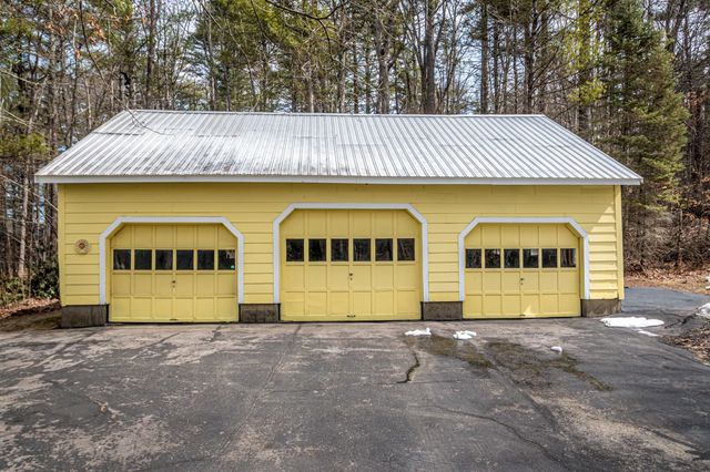 11 Emery Lane, Wakefield, NH 03830