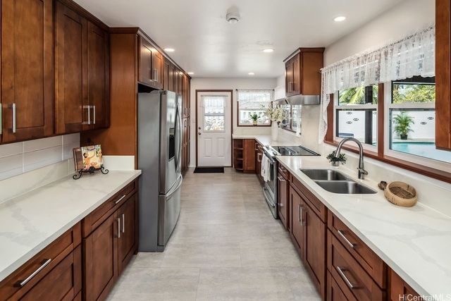 50 Kalaka Place, Kailua, HI 96734