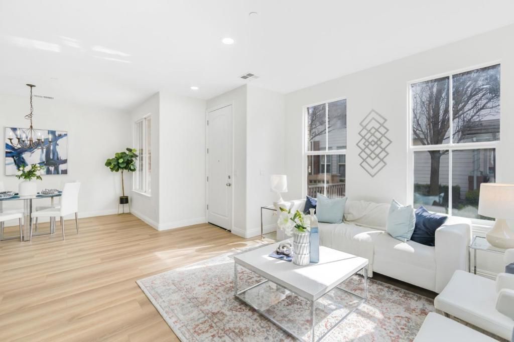 Image 9 of property listing at 49063 Woodgrove, Fremont, CA 94539