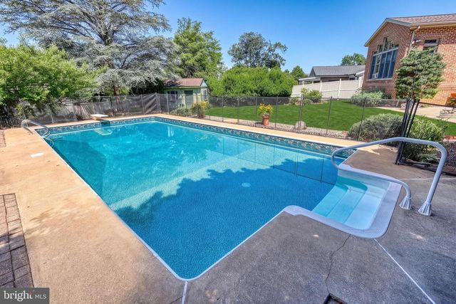 1188 MARIE AVE, Ephrata, PA 17522