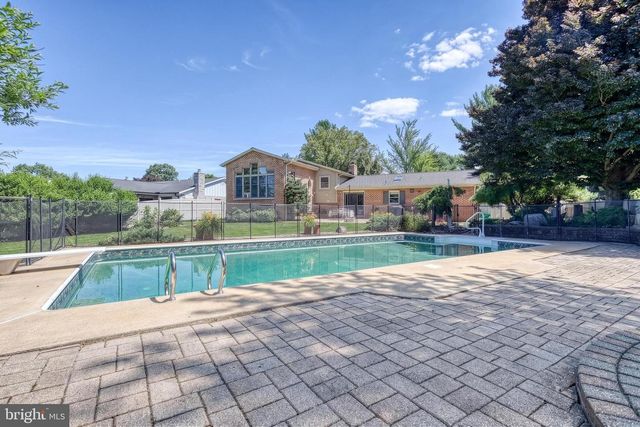 1188 MARIE AVE, Ephrata, PA 17522
