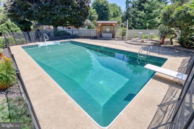 1188 MARIE AVE, Ephrata, PA 17522