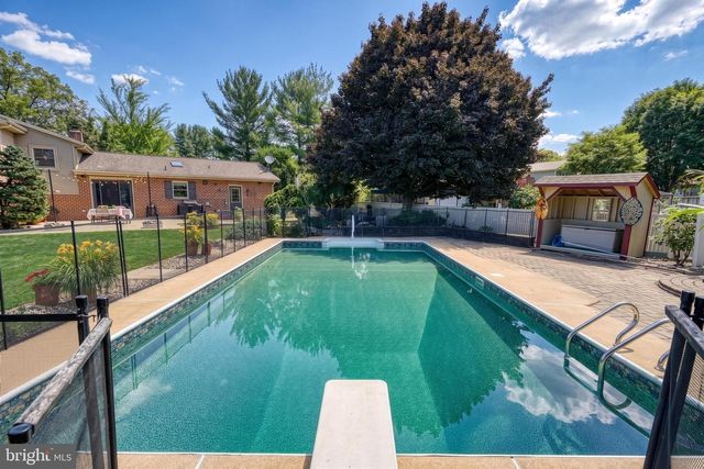 1188 MARIE AVE, Ephrata, PA 17522