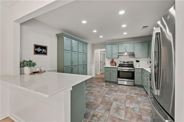 3900 Maple Wood Trail, Buford, GA 30518