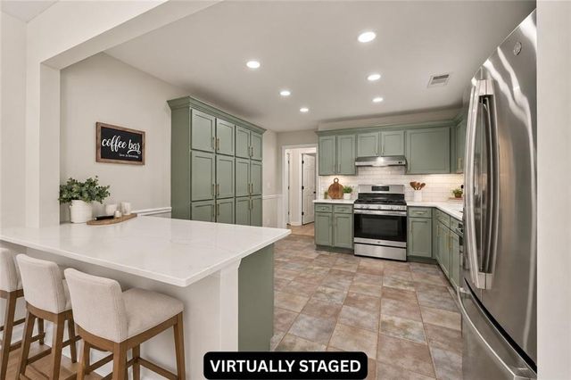 3900 Maple Wood Trail, Buford, GA 30518