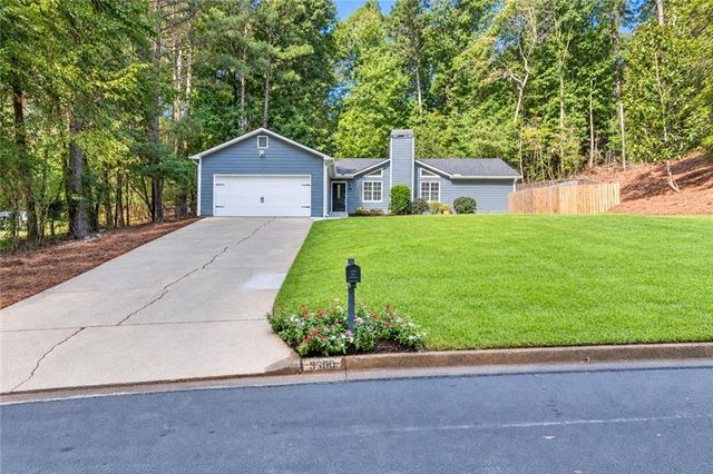 3900 Maple Wood Trail, Buford, GA 30518